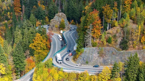 Kreuzfelsenkurve, Bundesstraße 31. The most spectacular curve in the Black Forest in autumn. Drone
