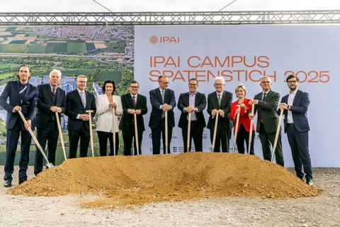 From left, architect Jacob van Rijs, OB Harry Mergel, Digital Minister Dr. Karsten Wildberger,