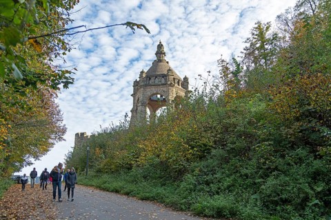 Kaiser-Wilhelm-Denkmal, way, people, Porta Westfalica, North Rhine-Westphalia, Germany