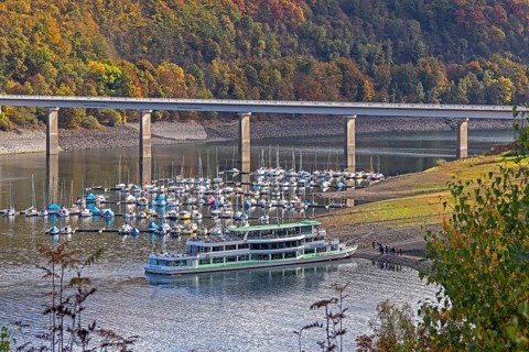 Marina, sightseeing boat, pier, Talbrücke, Sondern, Olpe, Biggesee, Sauerland, North