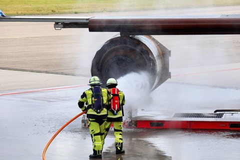Stuttgart Airport Fire Department is practicing emergencies on a state-of-the-art simulator.