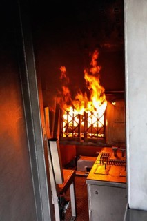 Stuttgart Airport Fire Department is practicing emergencies on a state-of-the-art simulator.