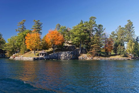 Small island in the Saint Lawrence River, Thousand Islands, Province of Ontario Canada, New York