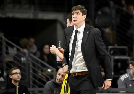 Basketball easyCredit BBL Cup round of 16, Alba Berlin, Ratiopharm Ulm from left Pedro Calles (Alba