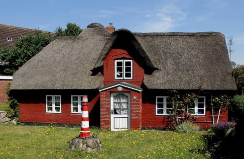 House with thatched roof, Amrum Island, Schleswig-Holstein, Germany
