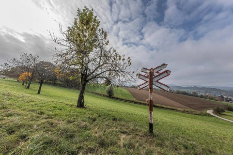 A memorial cross to the last railway on May 30, 1992 on the SBB line Beinwil am See—Beromünster.