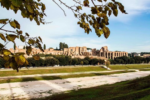 Circus Maximus (Circo Massimo), an ancient Roman chariot racing stadium and mass entertainment