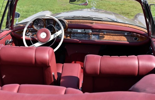 Vintage car, Mercedes Benz W 198 steering wheel