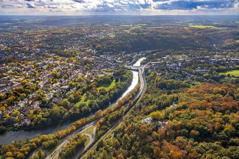 Aerial view, Brehminsel with Heyerstrang, below Villa Vue Restaurant in Herbstwald, Ruhr River and