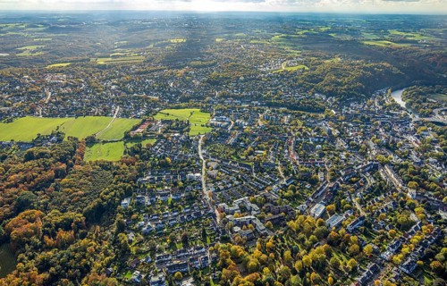 Aerial view, residential area town view Werden district with tennis courts Werdener Tennisbund,