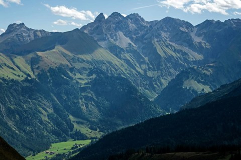 View from the Fellhorn of the Allgäu Alps, Trettachspitze, Mädelegabel and Hochfrottspitze in the