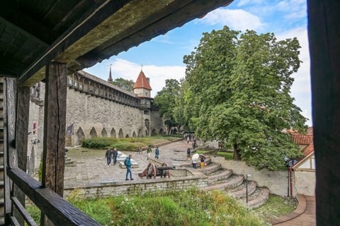 City wall, garden of Danish King Taani Kuninga Aed, Old Town, Tallinn, Estonia