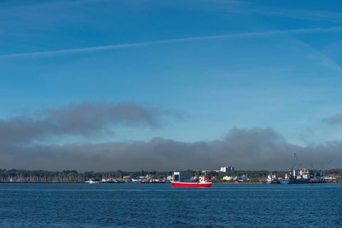 State capital Kiel, industry and shipyards in the Friedrichsort district, dock, cranes, economy,