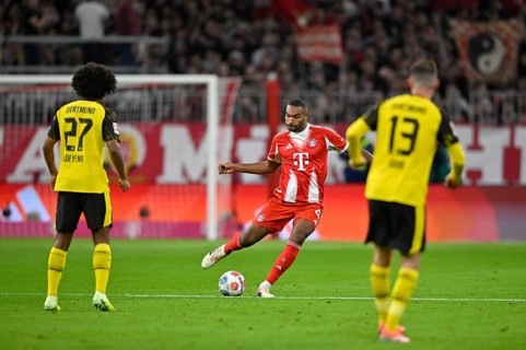 Jonathan Tah FC Bayern Munich FCB (04) Ball action Karim Adeyemi Borussia Dortmund BVB (27) Pascal