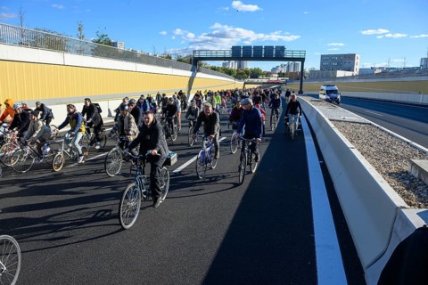 Cyclists at a demo on the 16th construction phase of the A100. Berlin, 18.10.2025