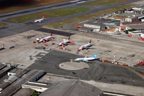 AEROPORTO DE CONGONHAS - SP JUNHO DE 2005 FOTO MARCOS HIRAKAWA KEYSTONE