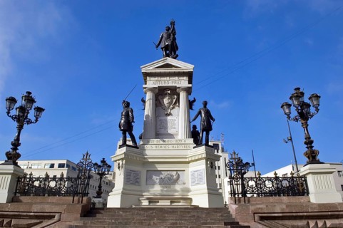 Arturo Prat Monument, Cotomayor Square, Valparaiso, Chile