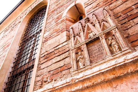 Medieval building facade in the historic center of Verona. Verona, Province of Verona, Italy. 10.12
