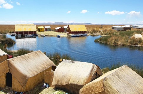 Ilhas flutuantes - Islas Uros - Lago Titicaca - Perú ATENÇÃO: NÃO PODEMOS REPRESENTAR ESSA IMAGEM