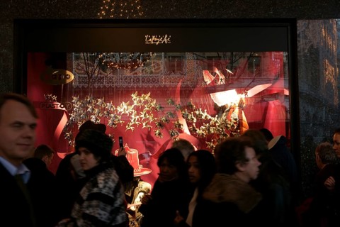 People, Galeries Lafayette Haussmann, Boulevard Haussmann - 75008, (75), Paris, France