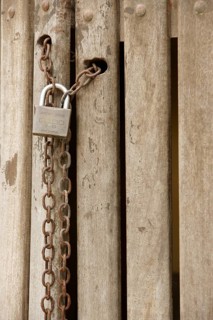 Padlock, Average, North coast, Camburi, São Paulo, Brazil