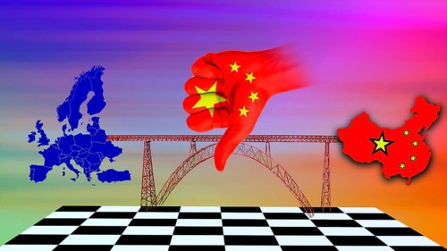 Symbolic image, economic relationship between the EU and China, symbolic bridge is broken, rare