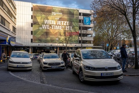 Large-format advertising poster, of the Bundeswehr, for personnel recruitment, at a parking garage