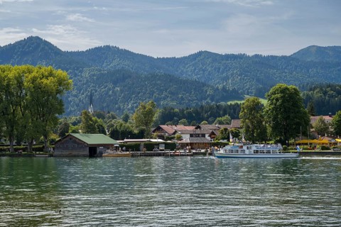 View of town, harbour with sightseeing boat, Tegernsee, Bad Wiessee, Upper Bavaria, Bavaria,