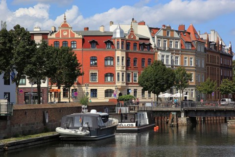 Seestraße am Querkanal, which connects Knieperteich with the harbour, Stralsund, Vorpommern-Rügen