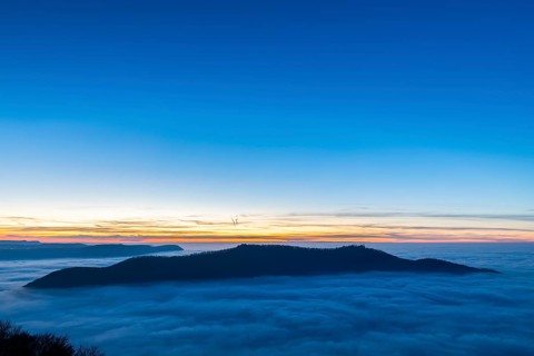 Inversion weather, fog, sunset, autumn, view from Breitenstein, Ochsenwang, Swabian Jura,