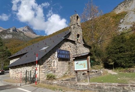 Ermita de Pineta hermitage building, Ordesa y Monte Perdido National Park, Bielsa, Huesca province,