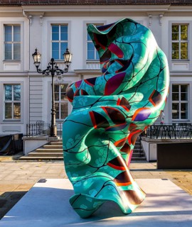 Yinka Shonibare, steel reinforcement with hand-painted fibreglass heart casting, artwork in front