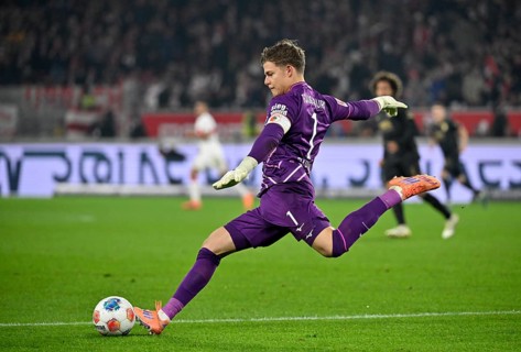 Goalkeeper Finn Dahmen FC Augsburg FCA (01) Action MHPArena, MHP Arena Stuttgart,