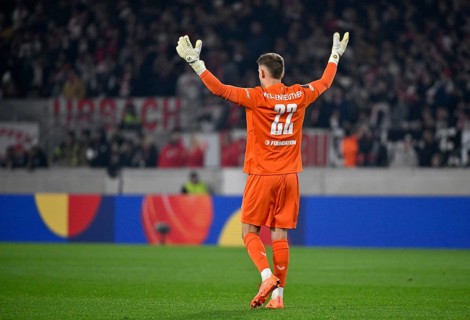 Goalkeeper Timon Wellenreuther Feyenoord Rotterdam (22) gesture gesture from behind Europa League,