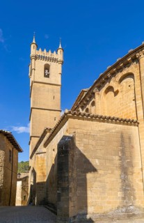 Church Iglesia San Martín de Tours, medieval village of Uncastillo, Cinco Villas, Zaragoza