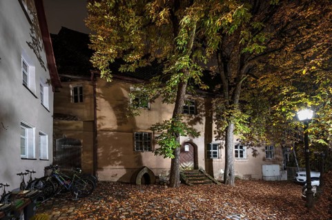 Nocturnal view of a historic former inn, now vacant, Lauf an der Pegnitz, Middle Franconia,