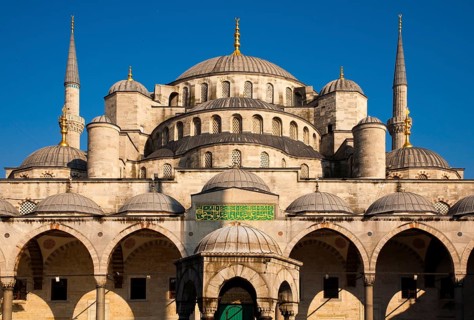 161/Blue mosque view from the courtyard