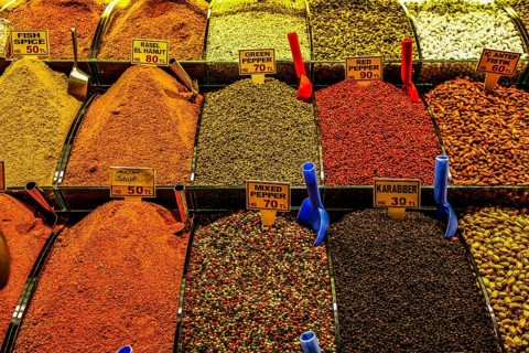 161/Egyptian bazaar with spices