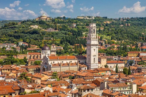 Cathedral of Santa Maria Assunta, 15th-16th century, Verona with medieval old town, Veneto, Italy,