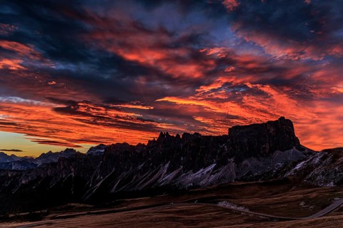 Dawn, clouds, sunrise, mountains, autumn, Giau Pass, Croda da Lago, Dolomites, Italy