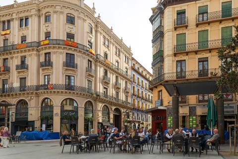 People sitting outside at cafe tables, Plaza del Pilar, city centre of Zaragoza, Aragon, Spain
