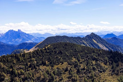 View from Hoher Zinken with Großes Radl Egelseehörndl and Dachstein, Postalm, Osterhorn Group,