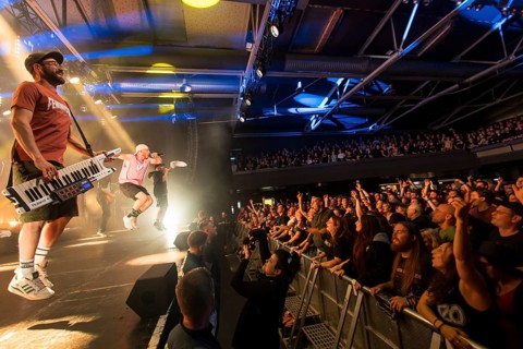 Chriggi (Christian Comba, keyboardist), Mal Élevé (Pablo Charlemoine, singer) and Carlito (Carlos