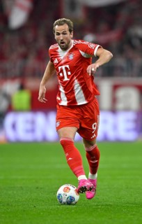 Harry Kane FC Bayern Munich FCB (09) Action at Ball Allianz Arena, Munich, Bayern, Germany
