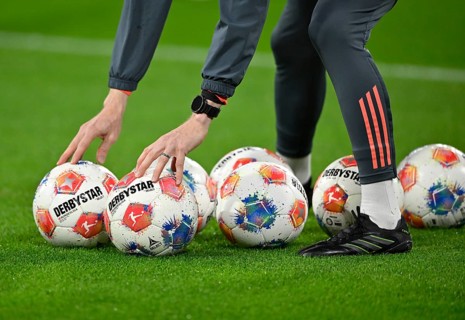 Detailed view, goalkeeper coach Michael Rechner FC Bayern Munich FCB sets Adidas Derbystar match
