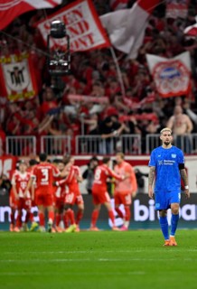 FC Bayern Munich FCB goal cheers, disappointed, disappointment at Robert Andrich Bayer 04