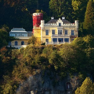 Marienfels Castle with Maria figure in a crevice, former residence of entertainer Thomas