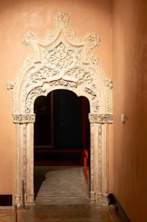 Ornate doorway detail in the Throne Room from time of the Catholic monarchs, Aljafería Palace,
