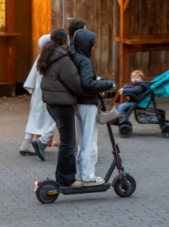 City center, shopping street, Kettwiger Straße pedestrian zone in Essen, 2 young woman on an