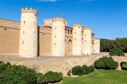 Historic walls fortifications of Aljafería Palace, Palacio de la Aljafería, Zaragoza, Aragon, Spain